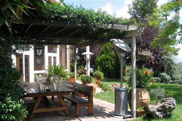 Terrasse der Villa in Vallirana