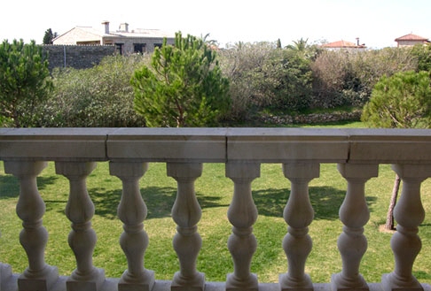 Terrassenaussicht mit Natur