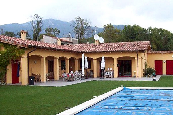 Haus in Sales de Llierca zum Kauf